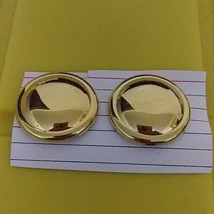 Monet clip on earrings